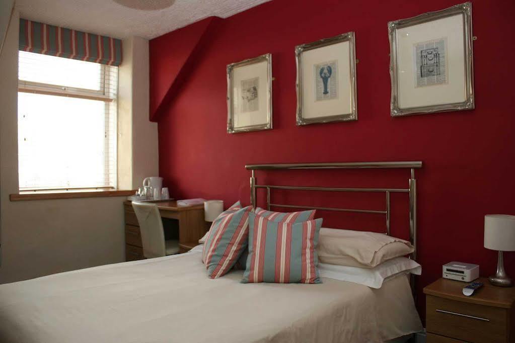 St Bernards Hotel New Quay Buitenkant foto