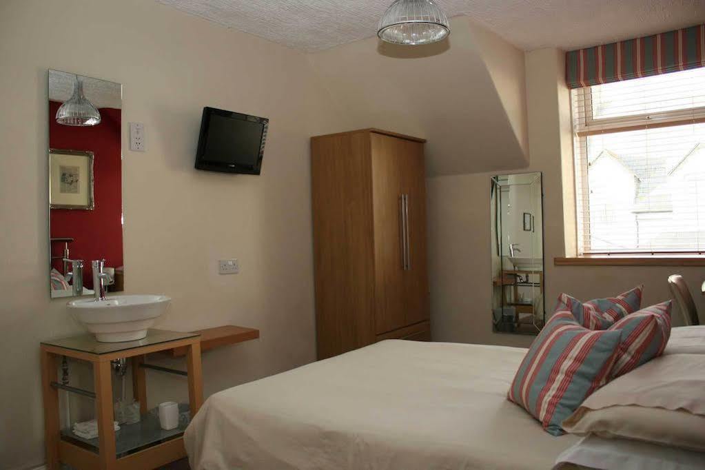St Bernards Hotel New Quay Buitenkant foto