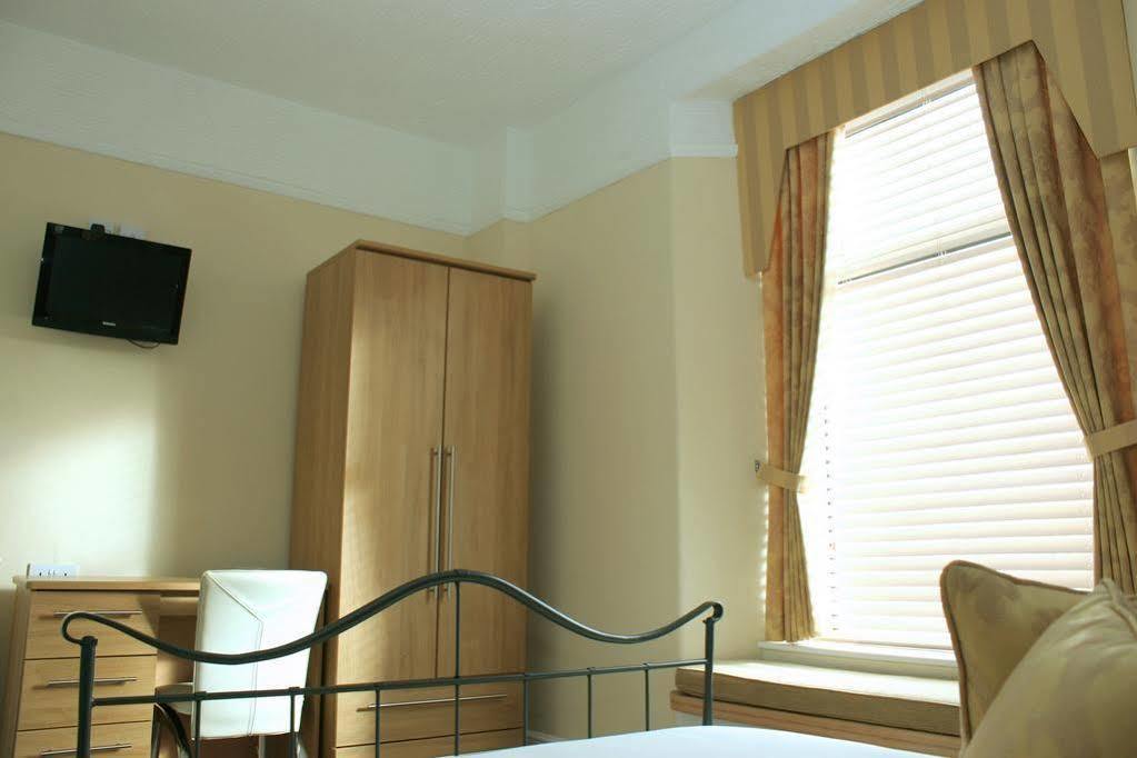St Bernards Hotel New Quay Buitenkant foto